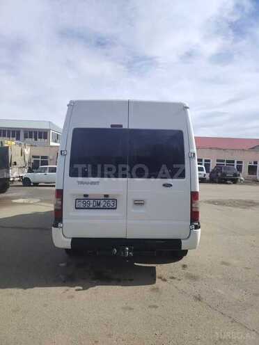 Ford Transit-6