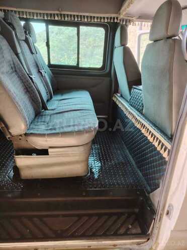 Ford Transit-17