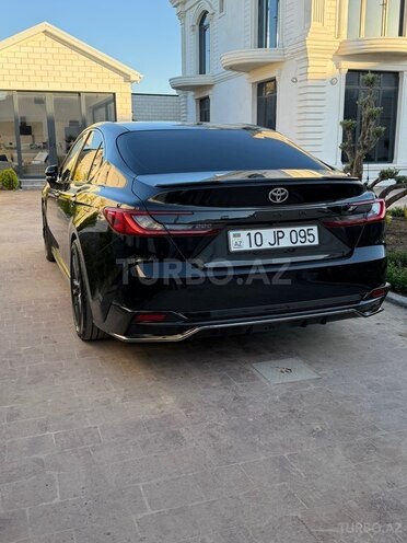 Toyota Camry-3