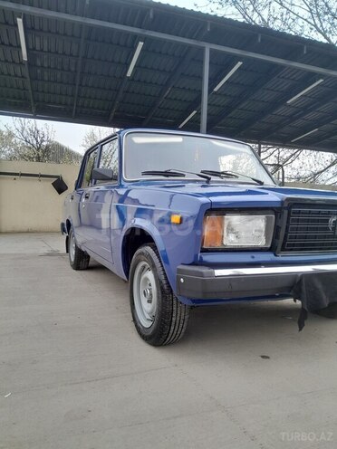 LADA (VAZ) 2107-2