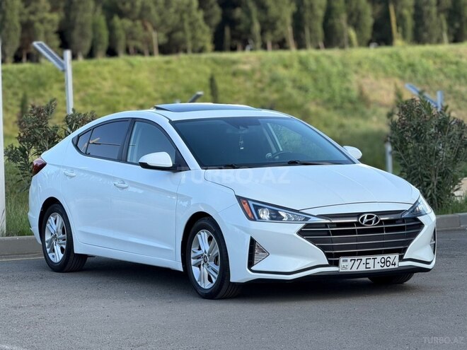 Hyundai Elantra-4