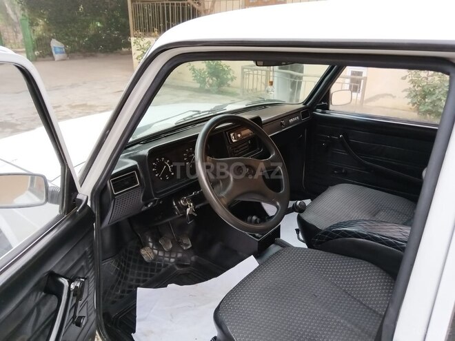 LADA (VAZ) 2107-13