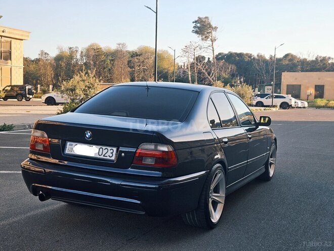 BMW 528-7