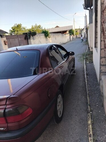 Opel Omega-5