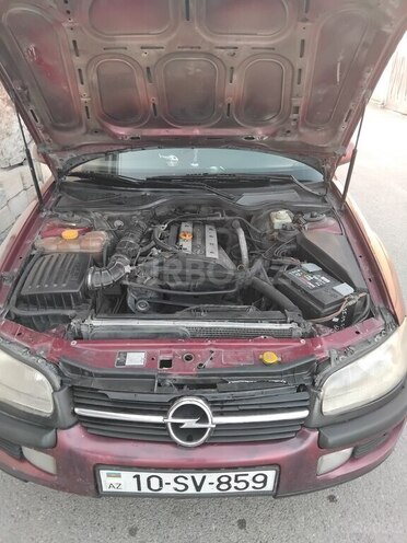 Opel Omega-10