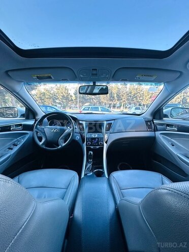 Hyundai Sonata-10