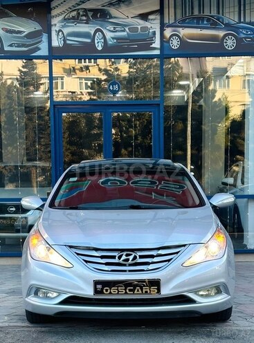 Hyundai Sonata-1