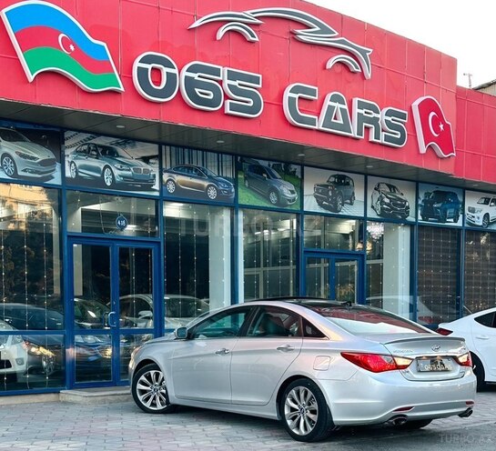Hyundai Sonata-15