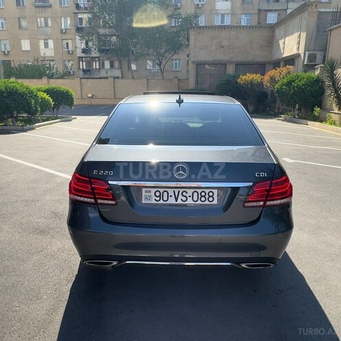 Mercedes E 250-4