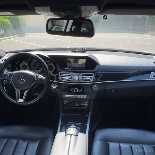 Mercedes E 250-9