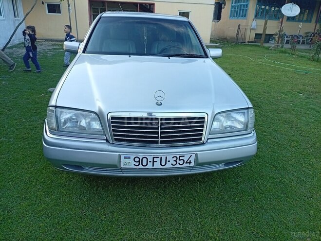 Mercedes C 280-1