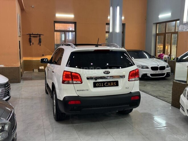 Kia Sorento-8