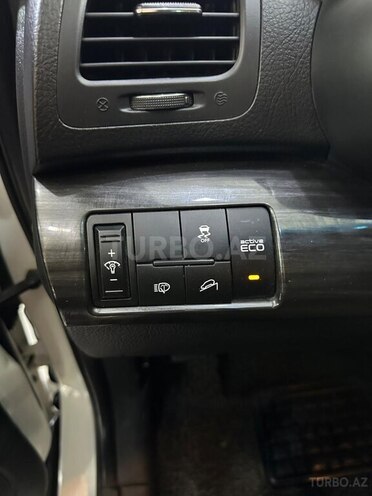 Kia Sorento-16
