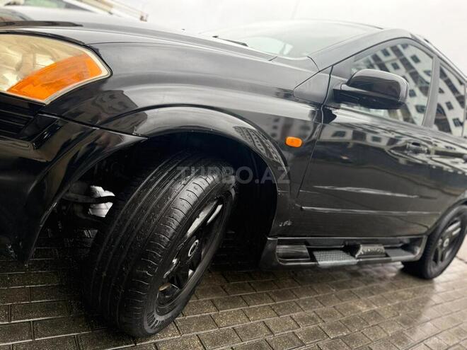 Ssang Yong Kyron-15