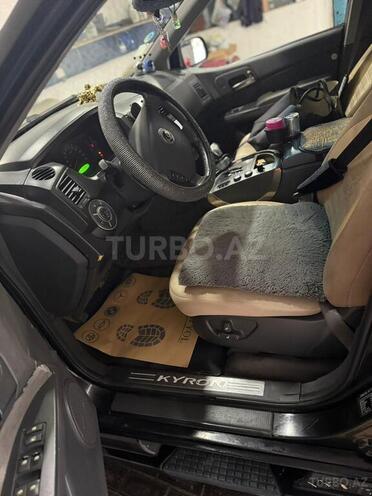 Ssang Yong Kyron-11