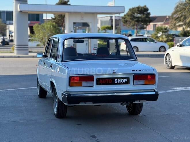 LADA (VAZ) 2107-5