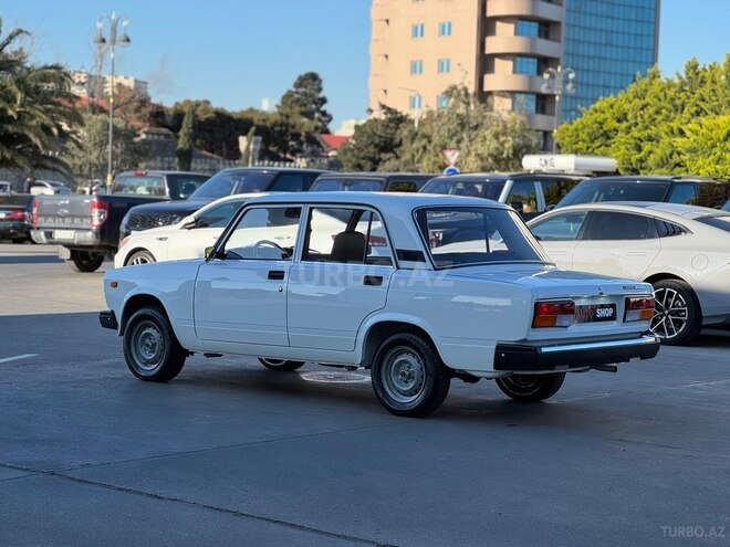 LADA (VAZ) 2107-8