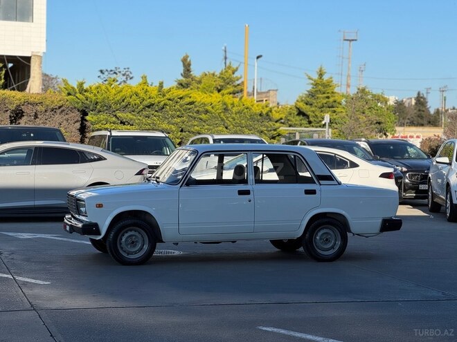 LADA (VAZ) 2107-10