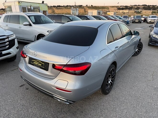 Mercedes E 300 e-8