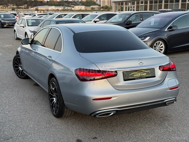 Mercedes E 300 e-7