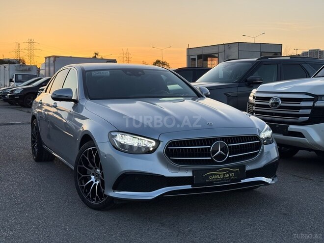 Mercedes E 300 e-4