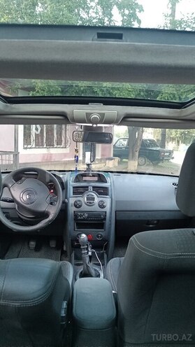 Renault Megane-6