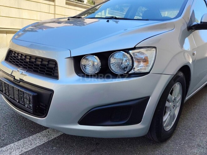 Chevrolet Aveo-3
