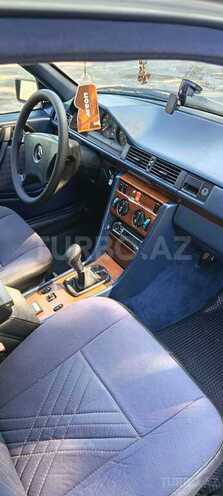 Mercedes 250 D-7