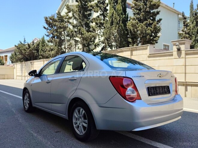 Chevrolet Aveo-17