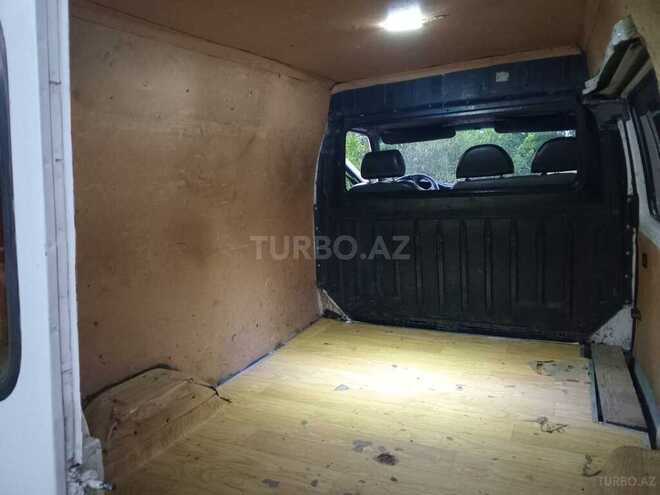 Ford Transit-8