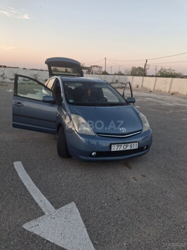 Toyota Prius-11