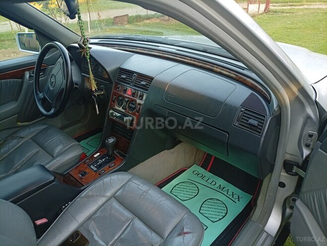 Mercedes C 280-4