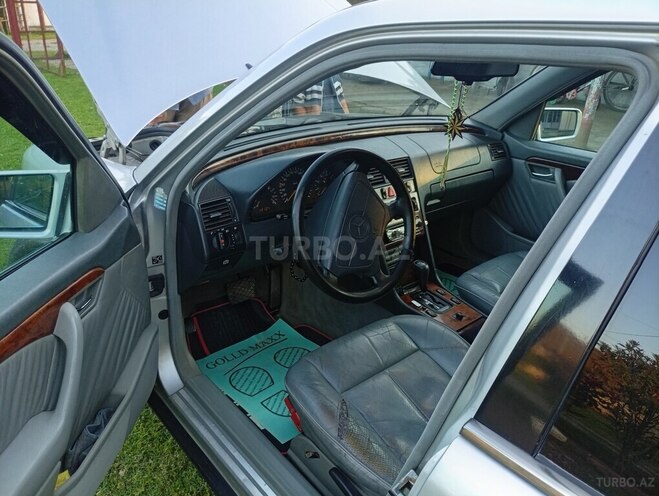 Mercedes C 280-7
