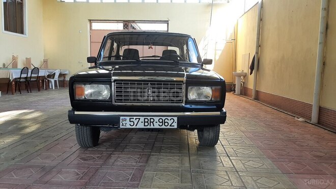 LADA (VAZ) 2107-1