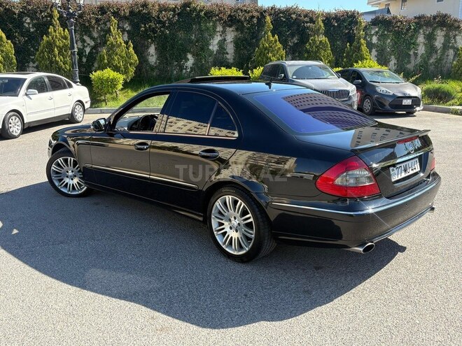 Mercedes E 220-12