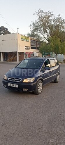 Opel Zafira-2