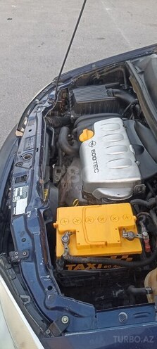Opel Zafira-13