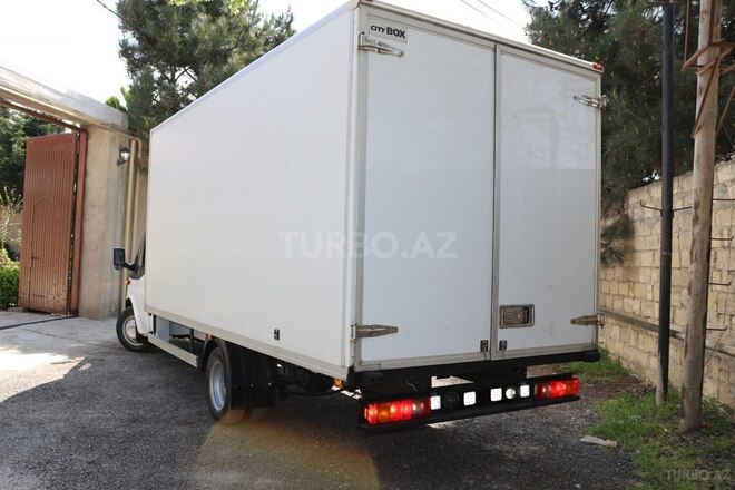 Ford Transit-2
