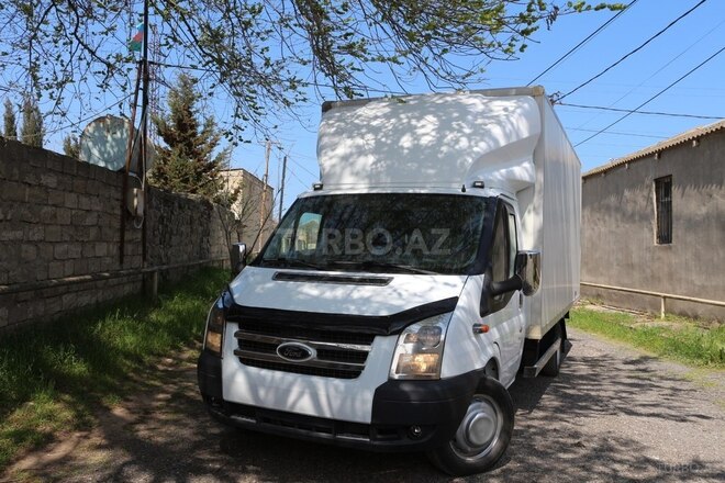 Ford Transit-3