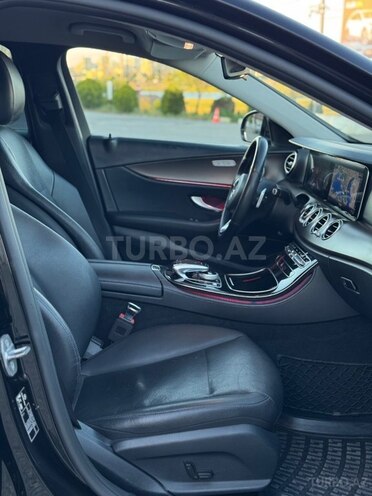 Mercedes E 220 d-10