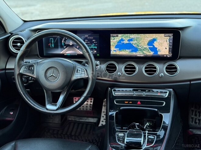 Mercedes E 220 d-9