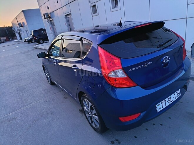 Hyundai Accent-9