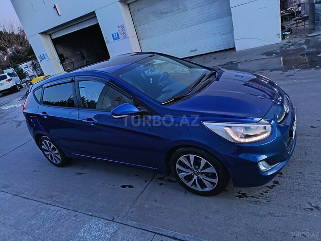 Hyundai Accent-7