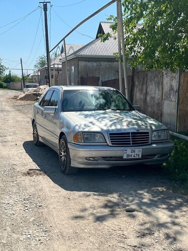 Mercedes C 240-1