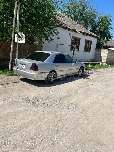 Mercedes C 240-2