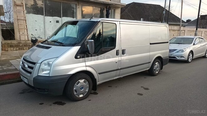 Ford Transit-2