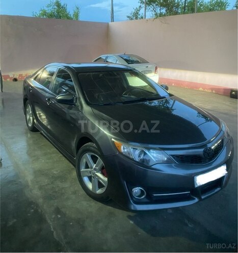 Toyota Camry-4