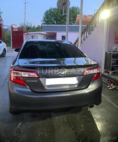 Toyota Camry-8