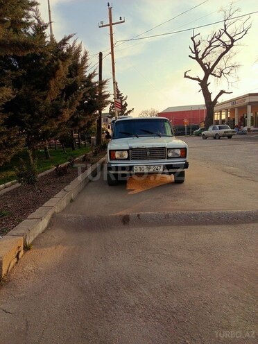 LADA (VAZ) 2107-8
