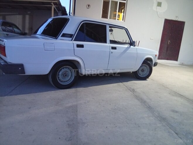LADA (VAZ) 2107-5